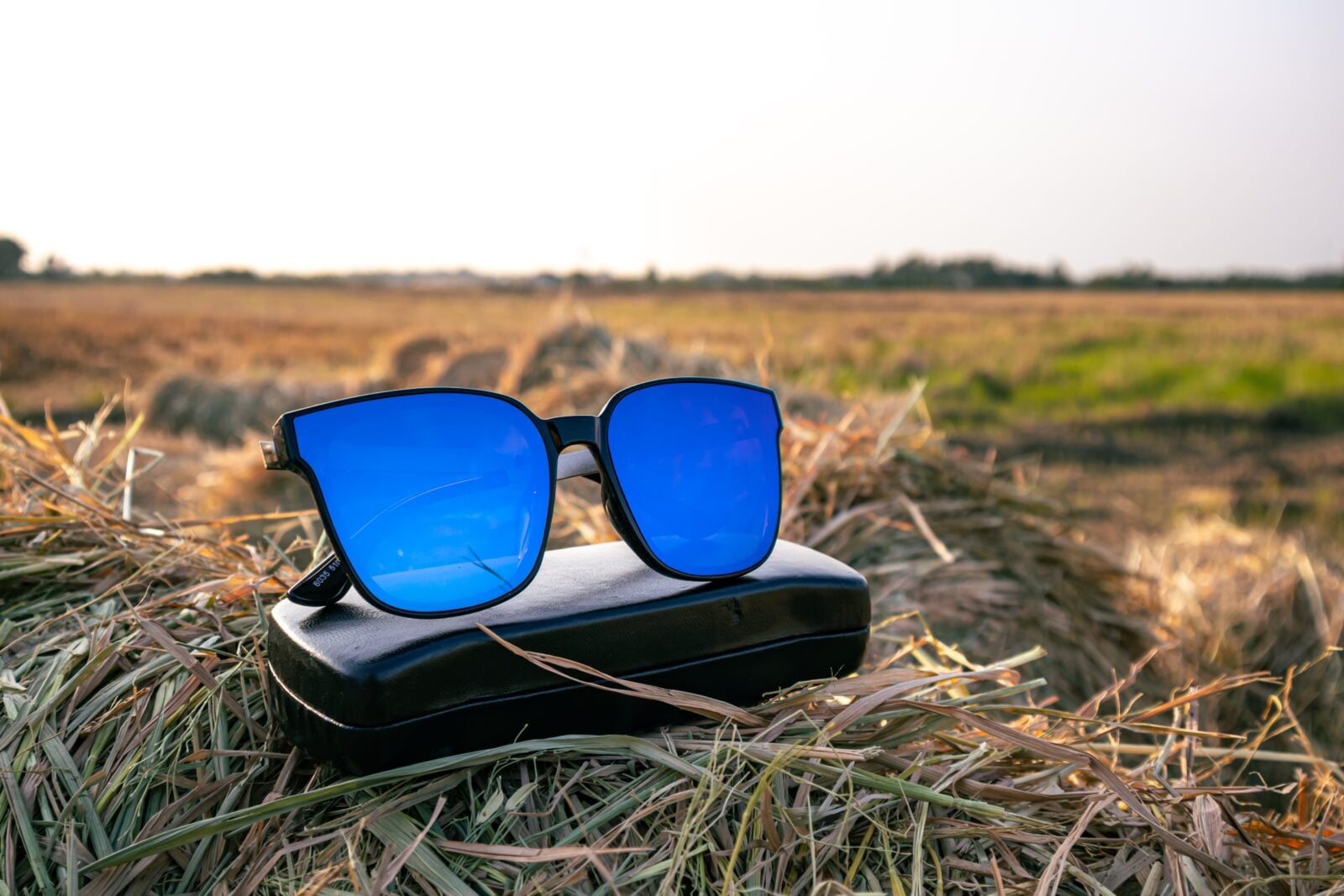 In the UK, eyewear is an essential part of everyday life whether it’s contact lenses for convenience, glasses for vision correction, or sunglasses for style and protection. However, the rising cost of optical products on the high street has led many consumers to explore online alternatives. One brand that has gained strong recognition in this space is Feel Good Contacts. Known for its competitive pricing, wide product range, and fast delivery, it has become a trusted choice for many UK shoppers. But how does it really compare? Let’s take a closer look.