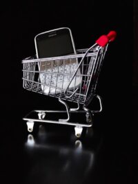ERLI.pl ist ein dynamisch wachsender polnischer Marktplatz, der Tausende von Verkäufern und Millionen von Produkten an einem transparenten Ort vereint. Die Plattform wurde entwickelt, um den Bedürfnissen von Kunden gerecht zu werden, die eine große Auswahl, wettbewerbsfähige Preise und sicheres Einkaufen suchen und gleichzeitig den polnischen E-Commerce unterstützen möchten.